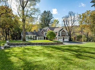 6 Sutton Farm Dr, Chappaqua, NY 10514