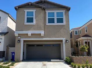 16740 Grapefruit Ln, Fontana, CA