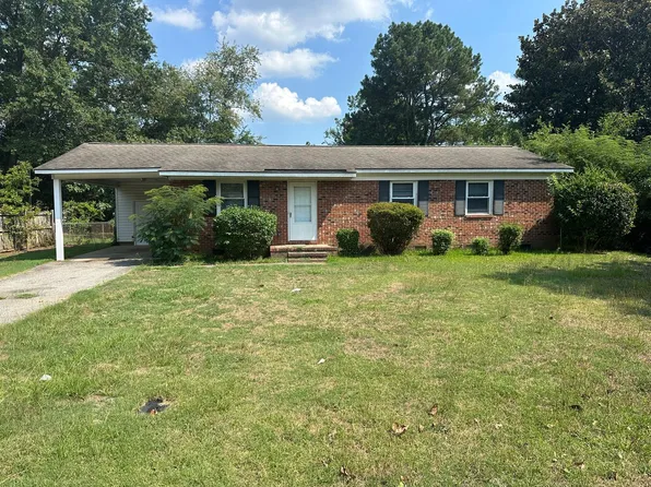 6517 Portsmouth Dr, Fayetteville, NC 28314