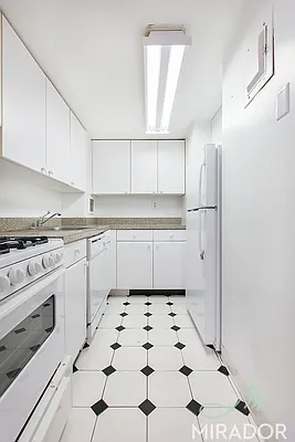 Rented by Mirador Real Estate | media 42