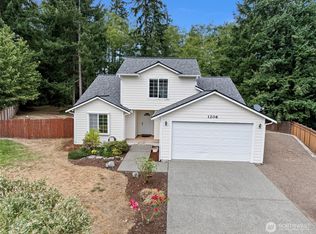 1206 NW Suzanne Ct, Poulsbo, WA 98370