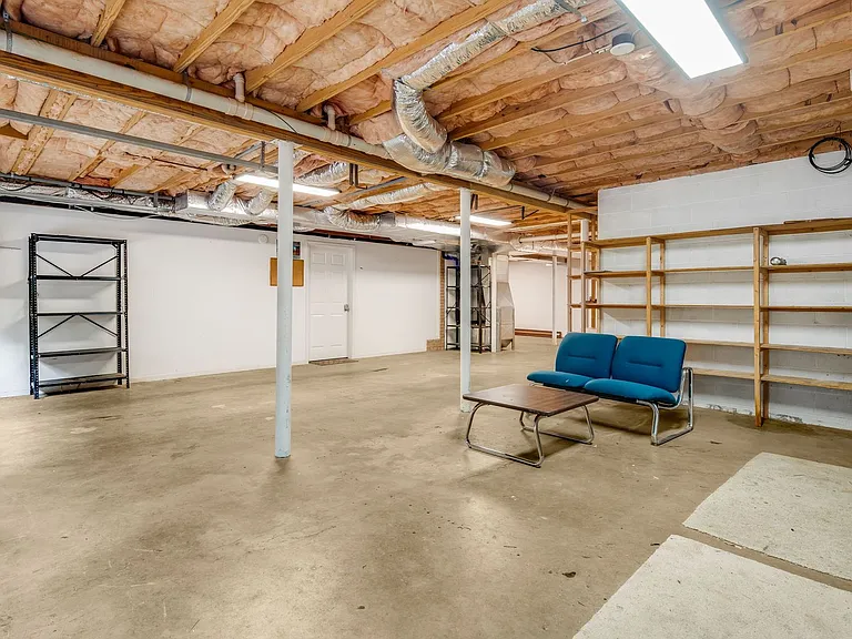 102 Arbor Ln — Photo 22