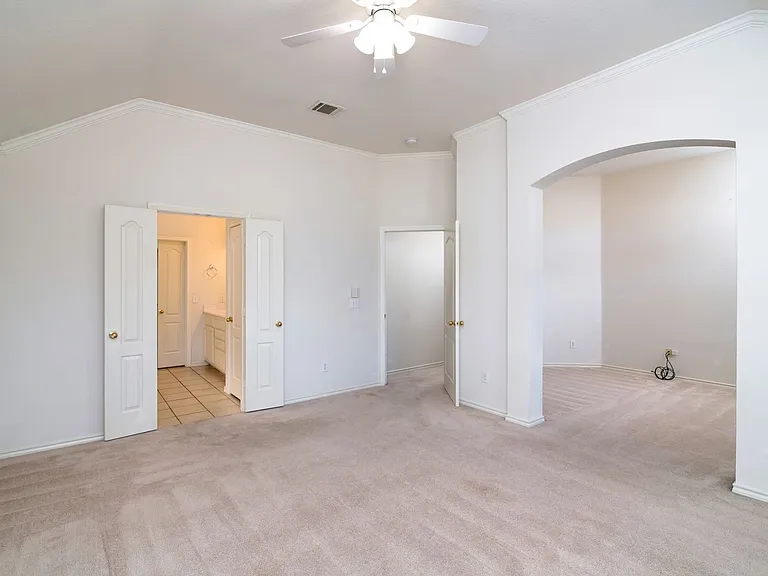 1621 Oak Brook Ln — Photo 18