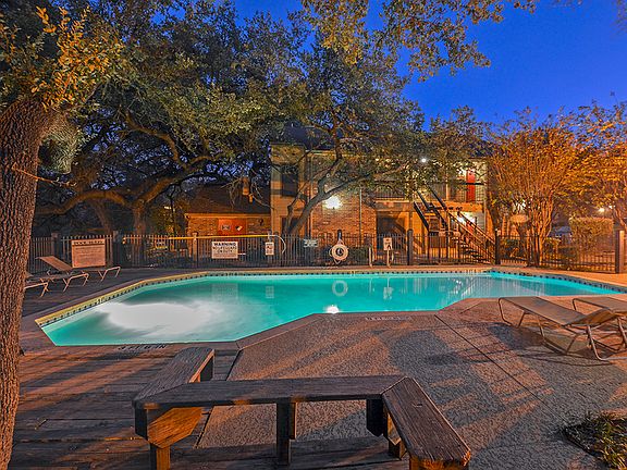 4th image of 11441 N Ih 35 APT 20207
