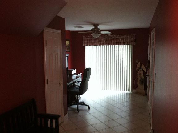 1st floor/ poss 3rd bedroom