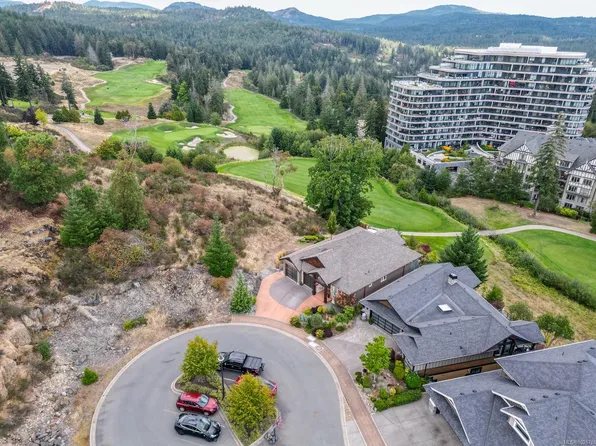 2027 Hedgestone Ln, Langford, BC V9B 6V2