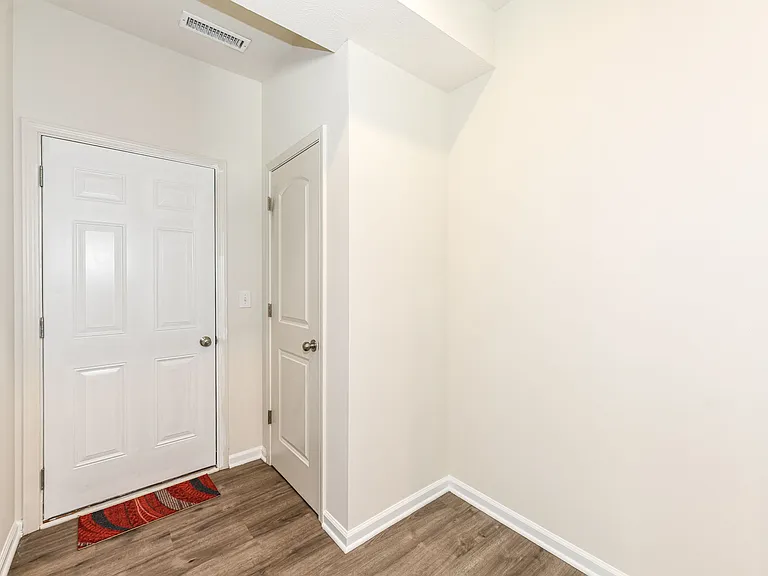 5465 Dunhaven Rd — Photo 5
