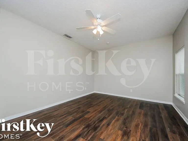 4302 Hidden Meadow Dr — Photo 8