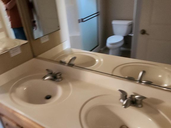 4th image of 16410 S 12th St APT 109