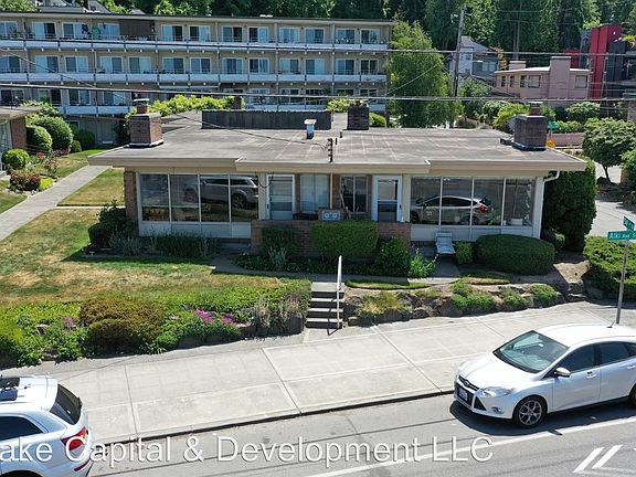 3rd image of 2330 Alki Ave SW #2334