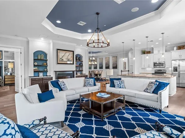 8756 Bellano Ct, Naples, FL