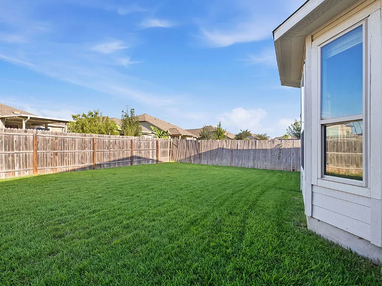 5950 Larkspur Valley — Photo 37
