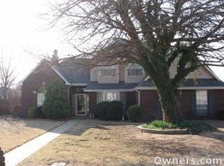 1112 N Flamingo Rd, Rogers, AR 72756