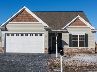 244 Pilgrim Dr, Lancaster, PA 17603