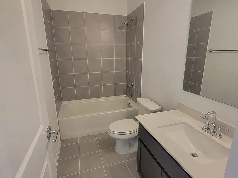 1633 Pine Valley Dr — Photo 16