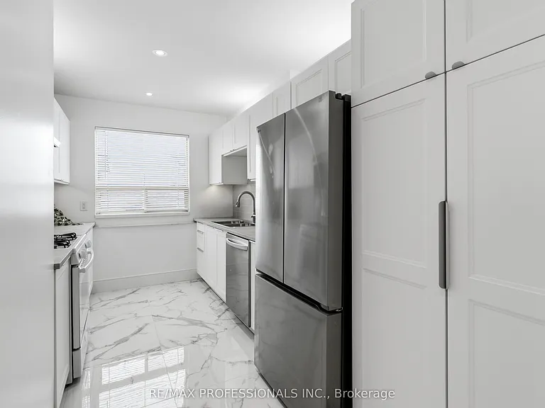 105 Cavell Ave — Photo 14