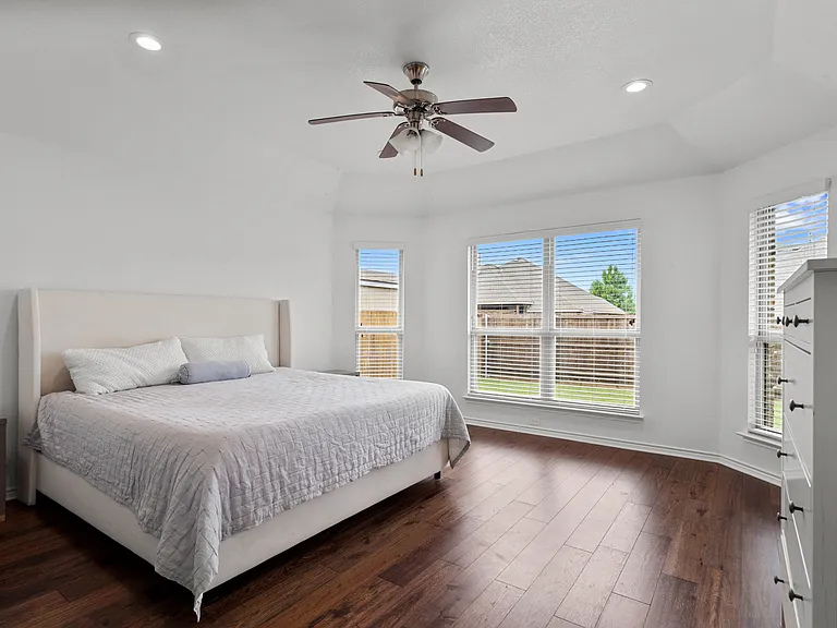 1024 Hidden Creek Dr — Photo 13