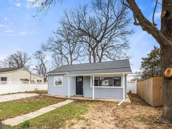 103 Glider Dr, Baltimore, MD 21220