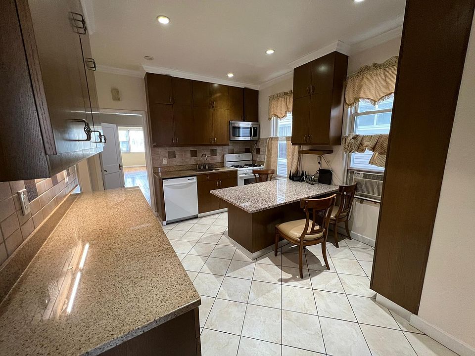1st image of 5422 69th Ln Unit 1