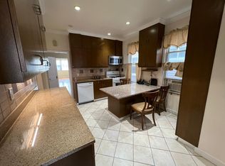 5422 69th Ln UNIT 1, Maspeth, NY 11378