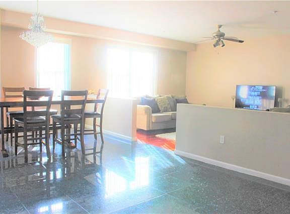 3rd image of 214 Jessamine Ave #1S