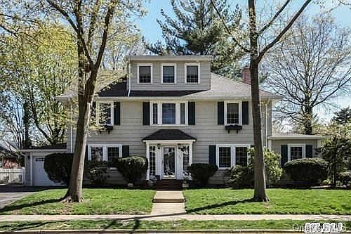 1st image of 126 Salisbury Avenue