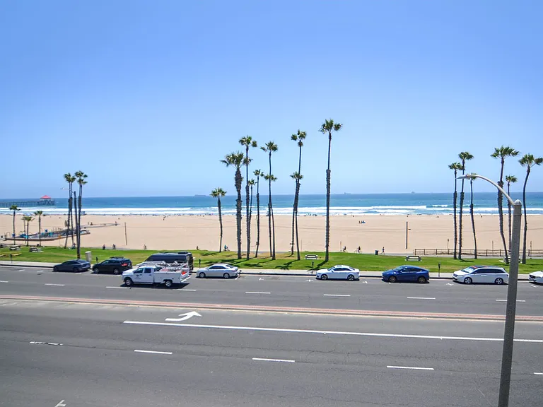 1000 Pacific Coast Hwy #7 — Photo 18