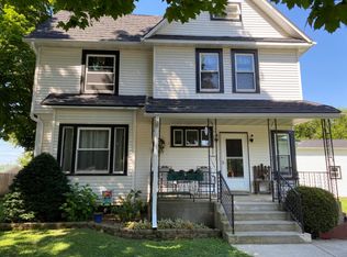 104 S East St, Orangeville, IL 61060