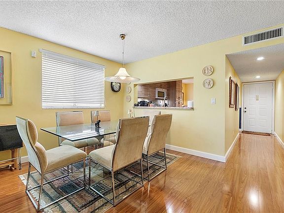 3rd image of 7354 N Devon Drive #206