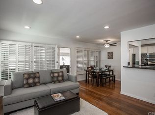 17626 Gilmore St, Van Nuys, CA 91406
