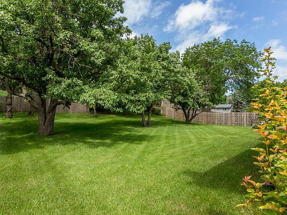 3rd image of 12708 Country View Ln
