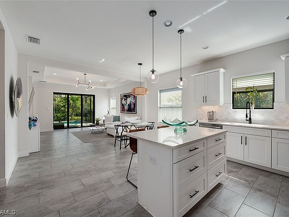 5th image of 11560 Grey Egret Cir