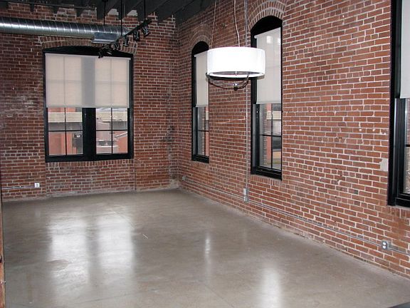 5th image of 614 S 7th St Unit 203