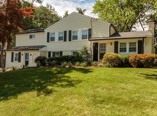 909 Darton Dr, Alexandria, VA 22308