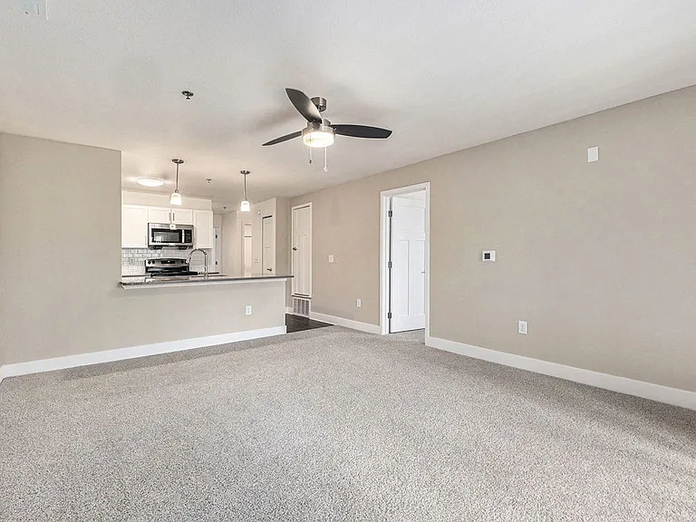 Stoney Pointe Apartment Homes — Photo 37