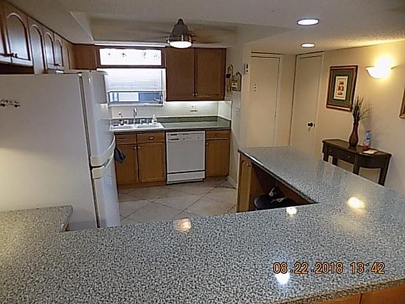 4th image of 4660 Marine Pkwy Unit 304