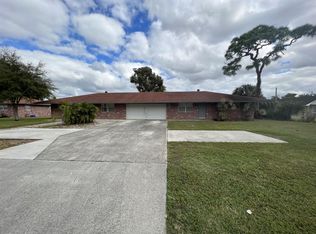 2442 Queen St, West Palm Beach, FL 33417