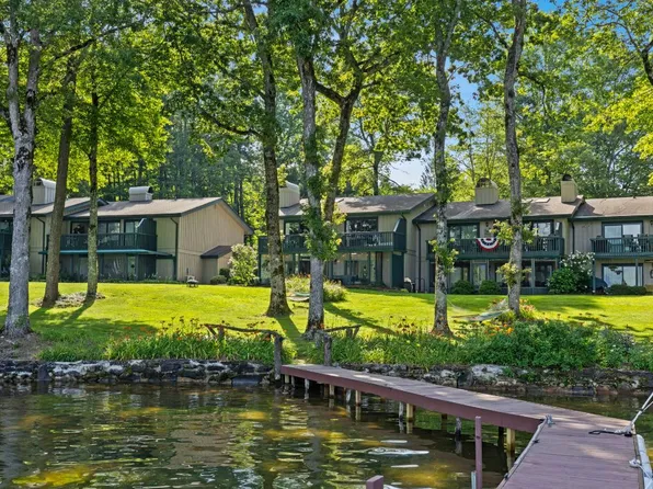 28 Toxaway Point #7, Lake Toxaway, NC 28747