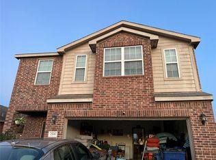 2706 Regatta Ln, La Marque, TX 77568