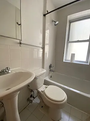 Rented by BRICK & GALO REALTY CORP | media 7