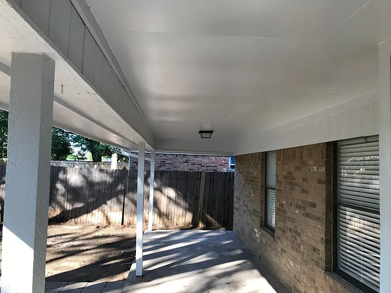 1025 Almond Dr — Photo 11