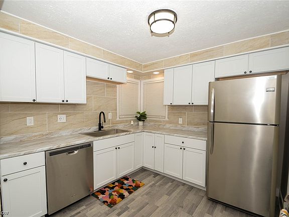 2nd image of 13314 Cranwood Park Blvd