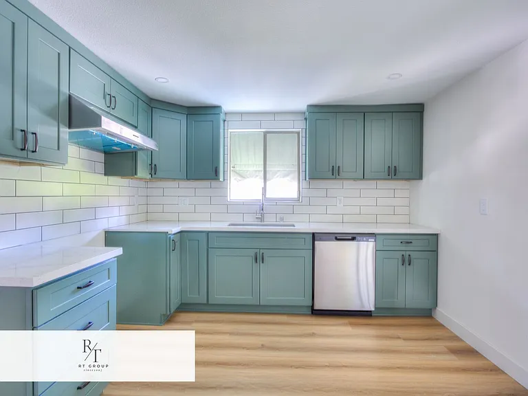 1032 S Golden West Ave #C — Photo 12