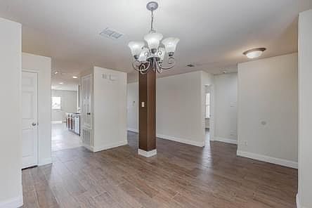 5th image of 2223 Marvin Dr