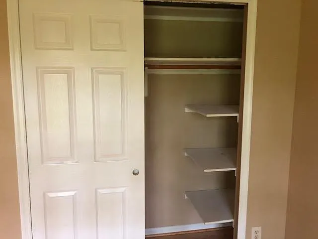 12016 Johns Pl — Photo 13
