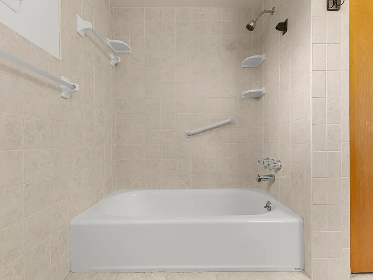 20325 Westview Dr — Photo 13