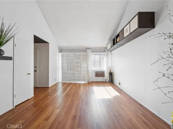623 N Bristol St Unit 79, Santa Ana, CA 92703
