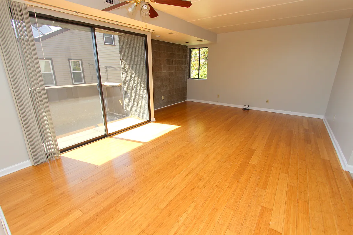 Building Photo - 507 Edmond St