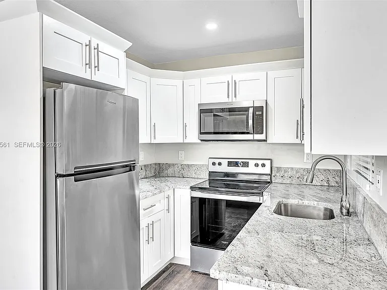 20622 NW 23rd Ct — Photo 5