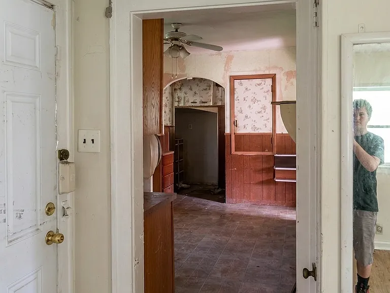 4521 Oakwood Ave — Photo 4